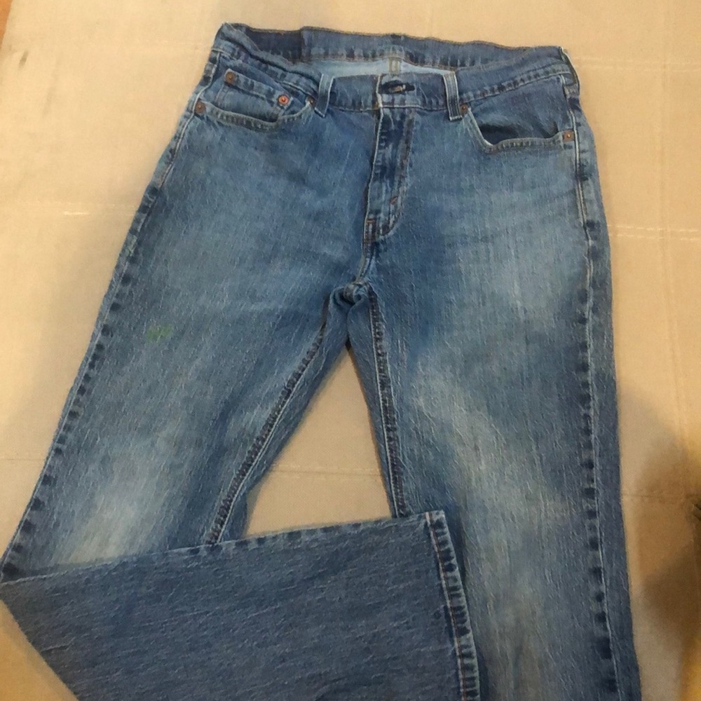 30W 32L Levi’s 541.  Small yellow stain on front